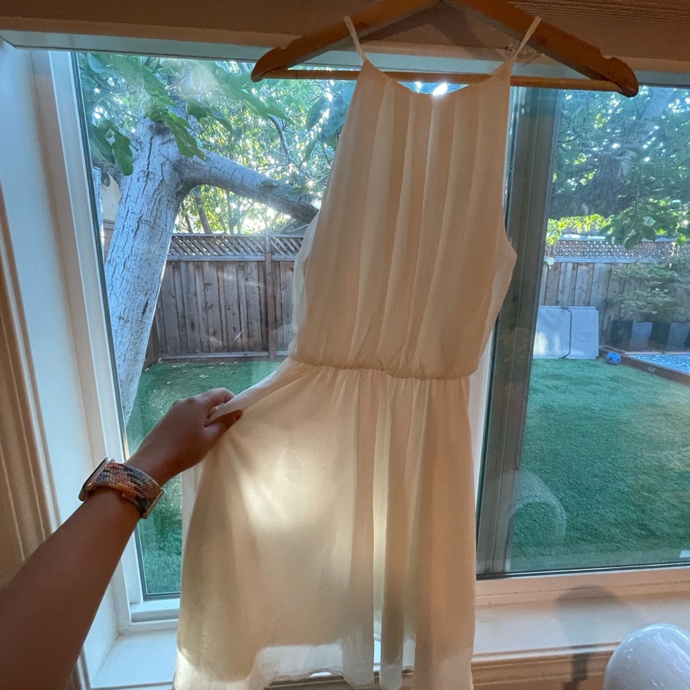Lush White Fabric with Label Detail